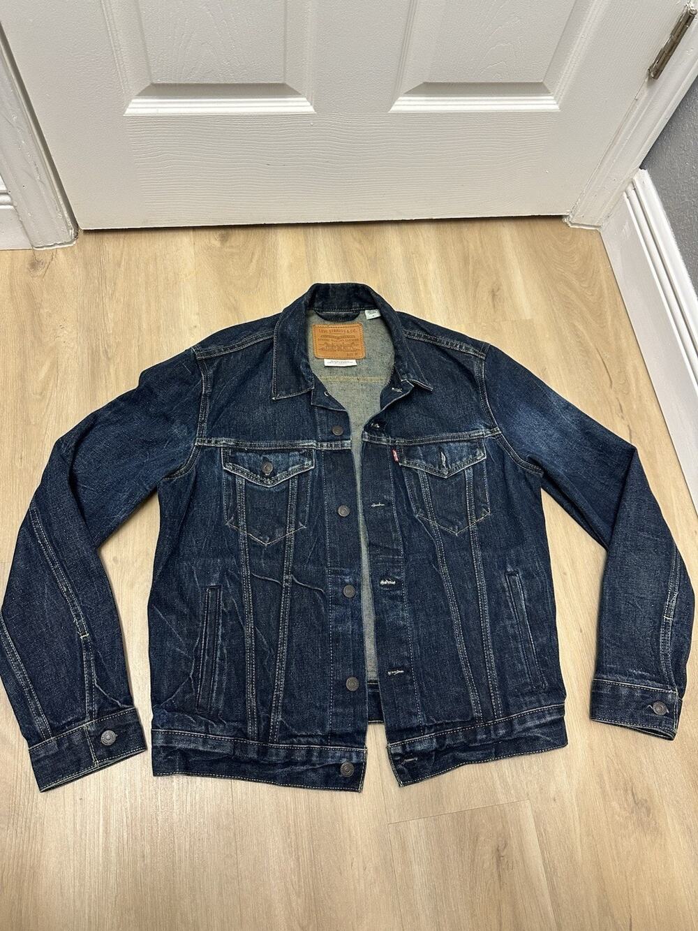 Levi's Denim Trucker Jacket Mens M Dark Wash Cotton Button Up Premium 40 Years